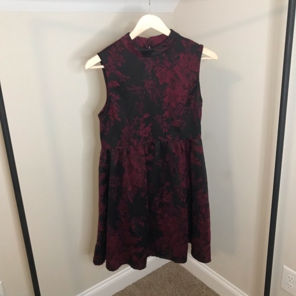 Xhilaration Dresses & Skirts - Xhilaration: Flower Print Dress Xhilaration Dresses & Skirts - Xhilaration: Flower Print Dress